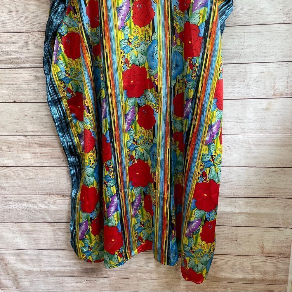 NEW WITH TAGS VINTAGE WINLAR FLORAL KIMONO - Picture 2 of 9